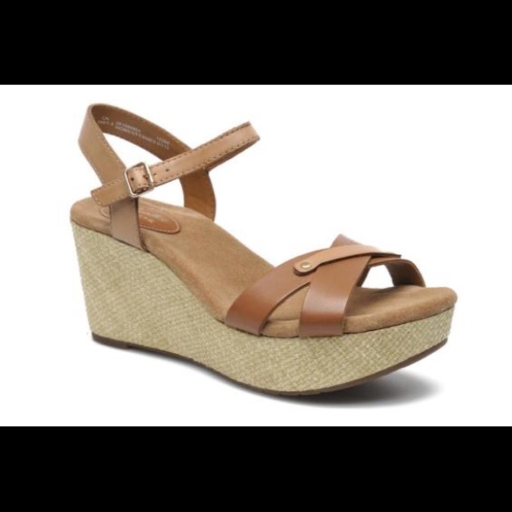 Clark’s Artsian Caslyn Regina platform sandals.